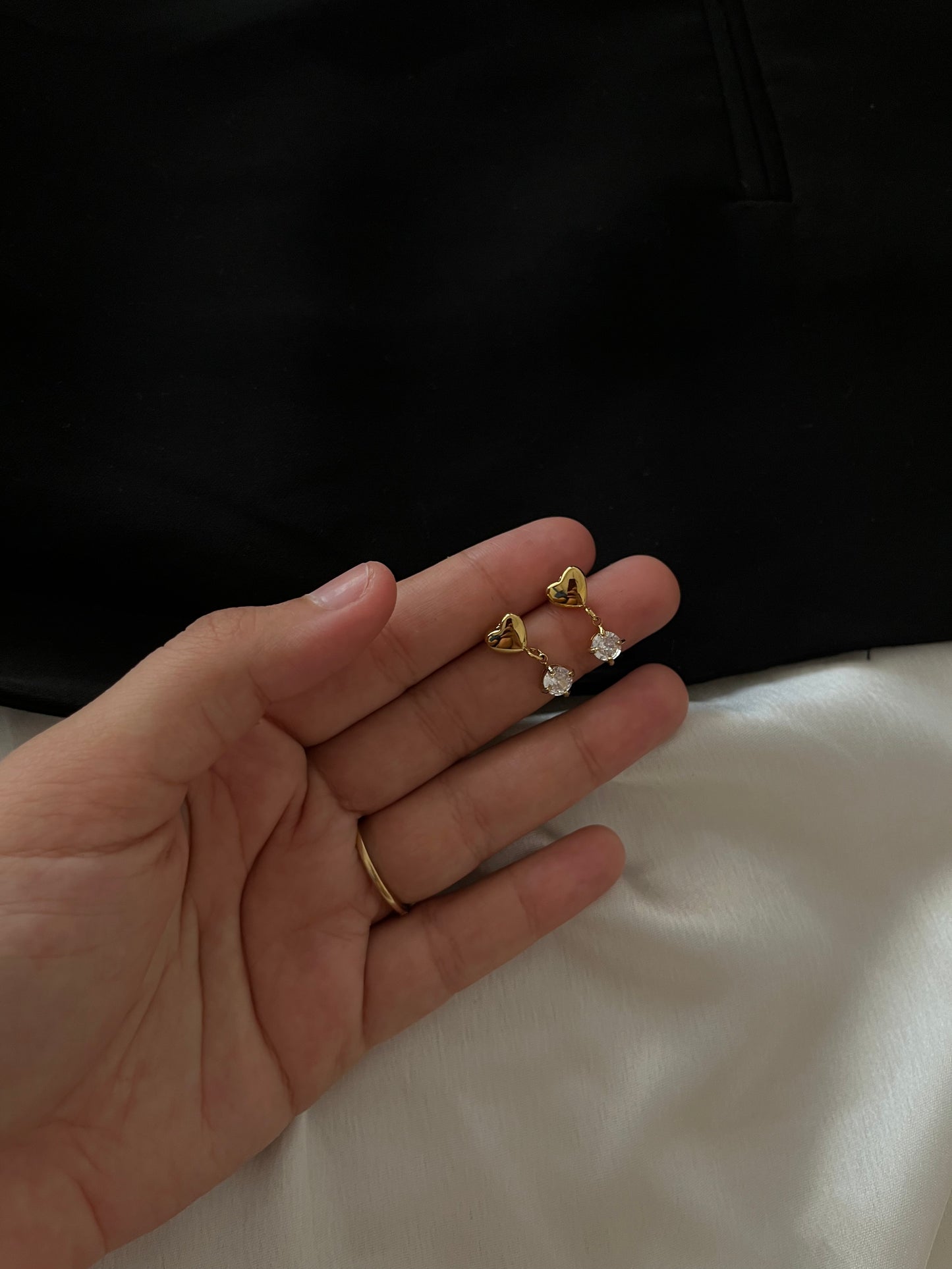 Elisana Earrings