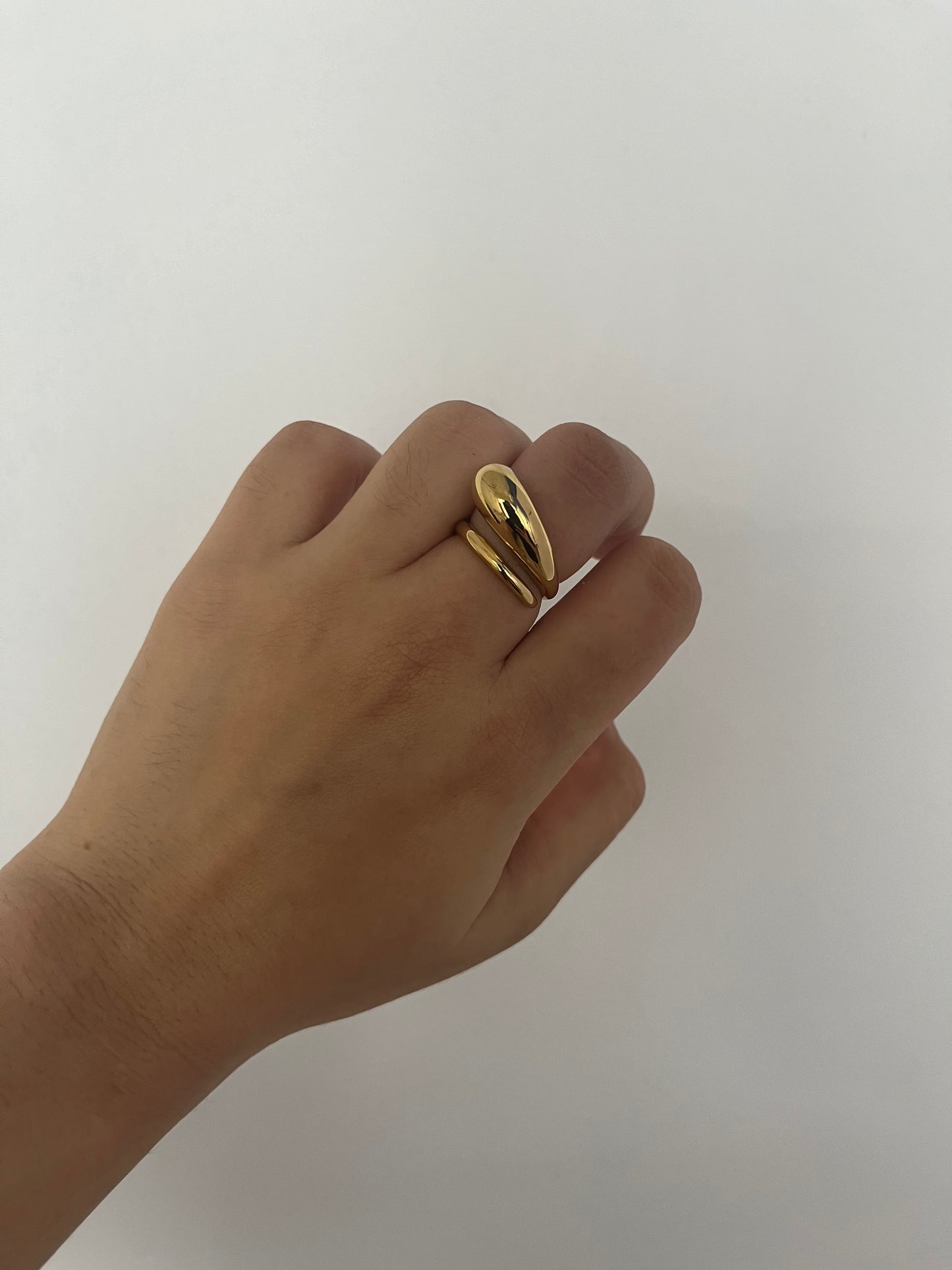 Ave Ring