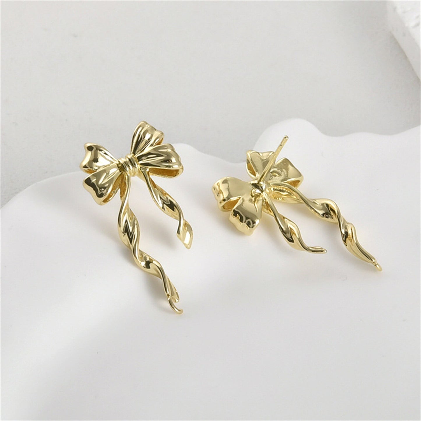 Naia Earrings